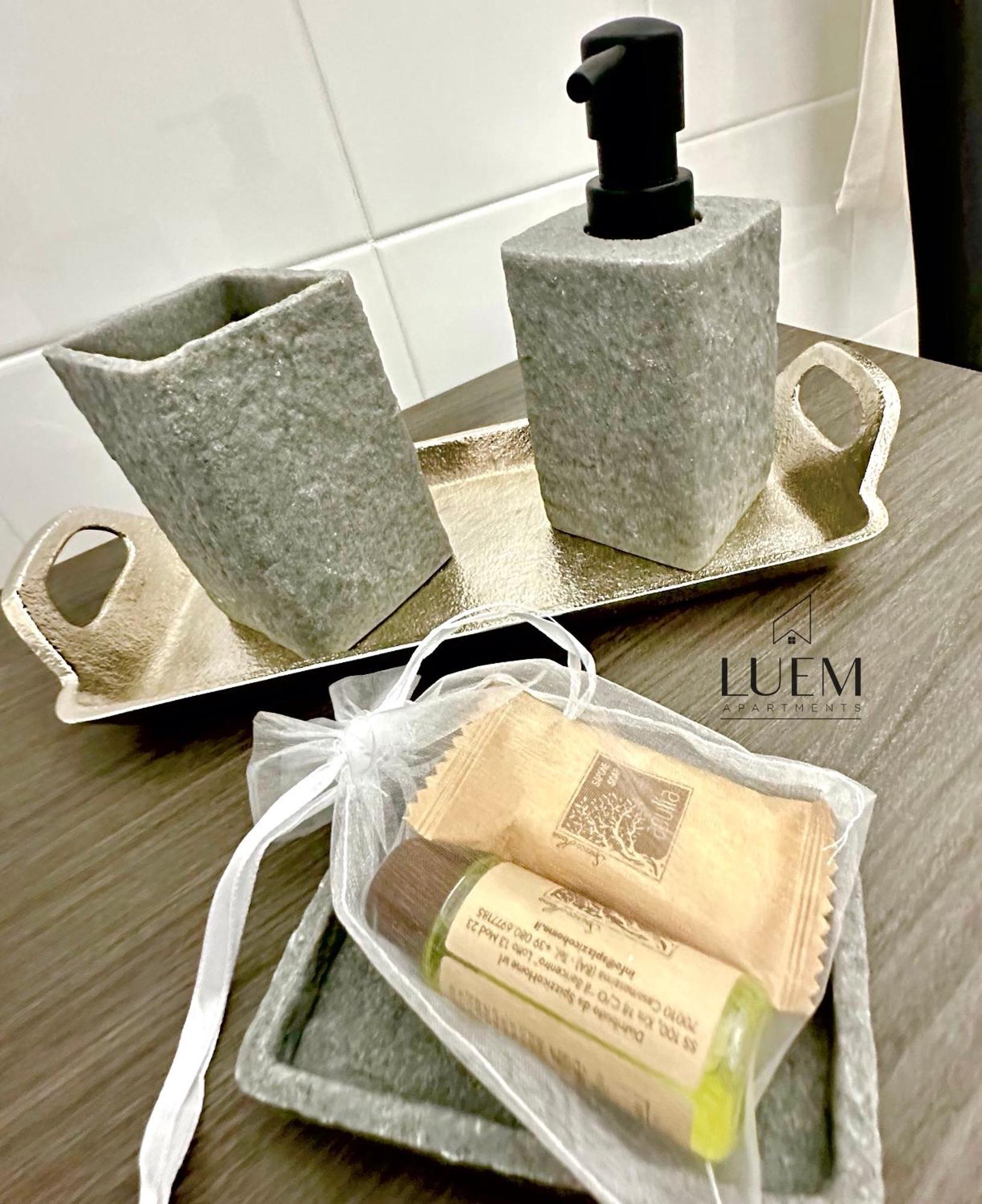 Luem Apartments Лечче Экстерьер фото
