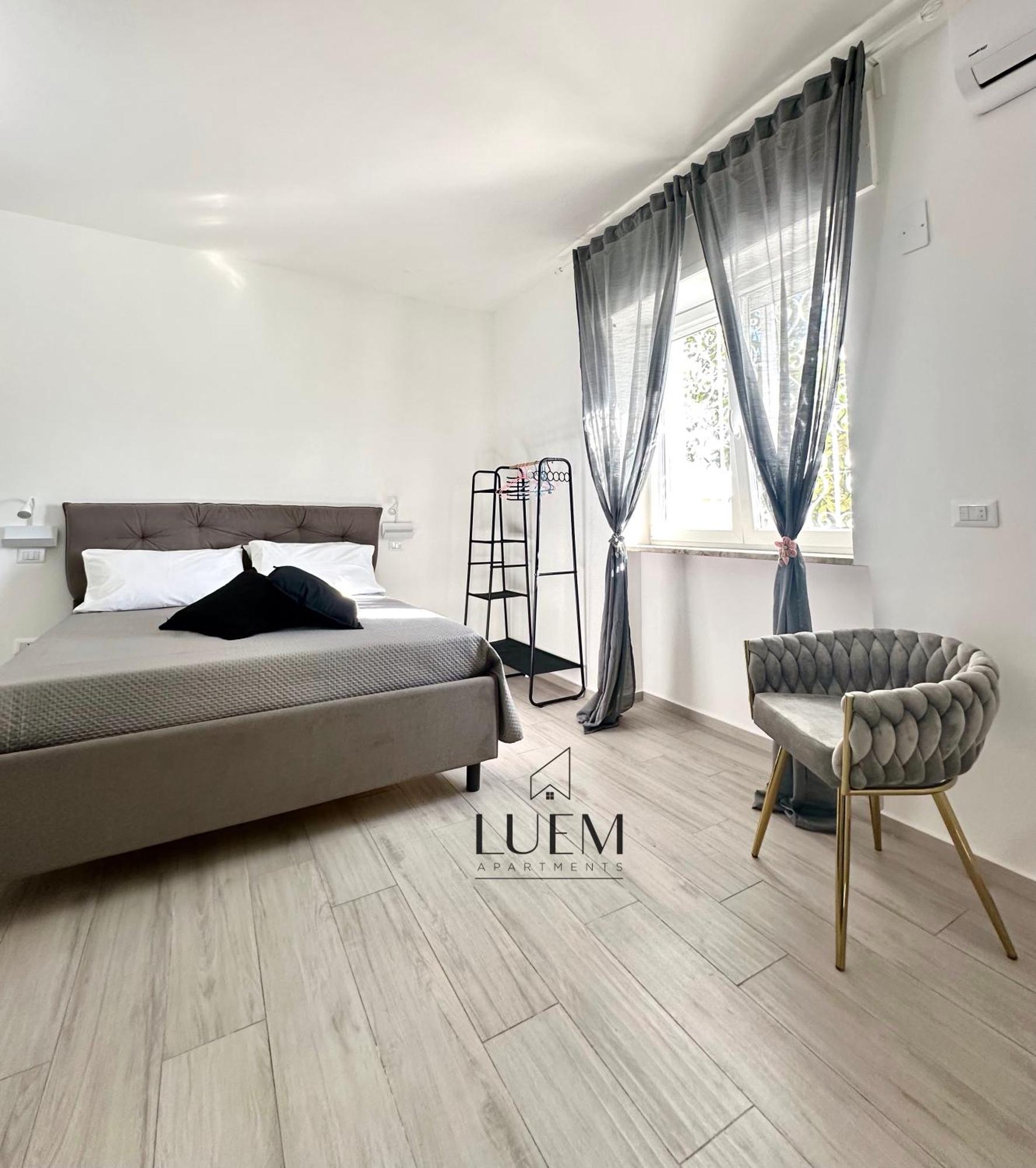 Luem Apartments Лечче Экстерьер фото